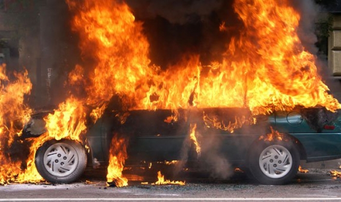Ніч спалення техніки на Закарпатті: горіли Citroen і байк BMW