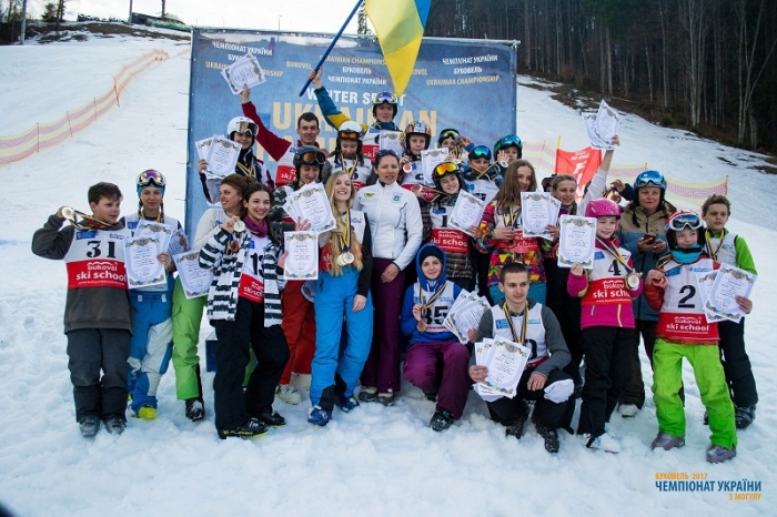 Лижники Срібної Землі здобули 9 медалей на чемпіонаті України з могулу й парного могулу