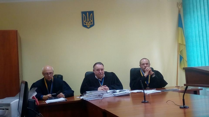 Львівський суд не підтримав Великоберезнянську чиновницю, яка зневажила український прапор