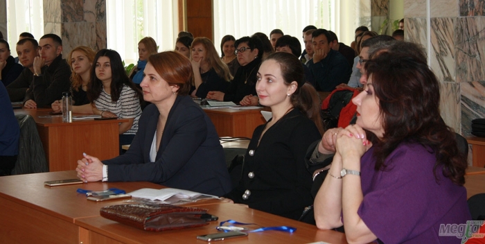 В Ужгороді симпозіум з дитячої стоматології зібрав 250 слухачів