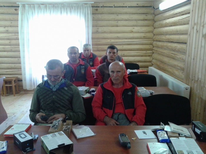 Закарпатські гірські рятувальники отримали від чеських колег 15 GPS пристроїв