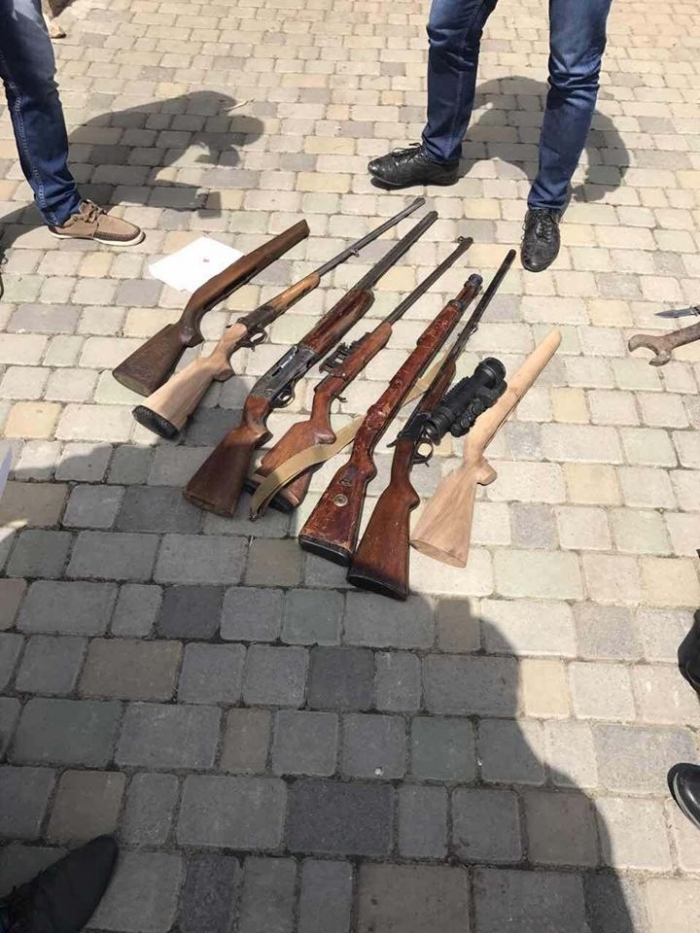 У голови одного з товариств мисливців Ужгородщини знайшли вражаючий арсенал незаконної зброї