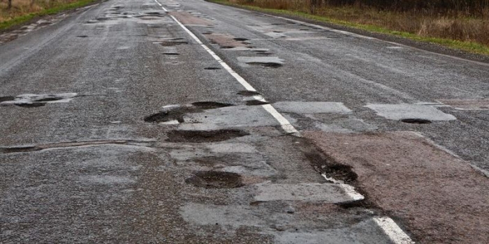Стало відомо які дороги ремонтуватимуть на Закарпатті за кошти «дорожнього експерименту»