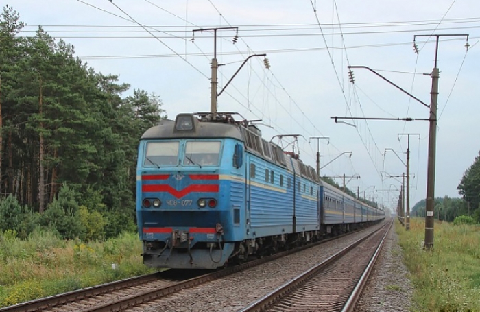 На весняному "фініші" додалося потягів у бік Карпат з Центру та Сходу України