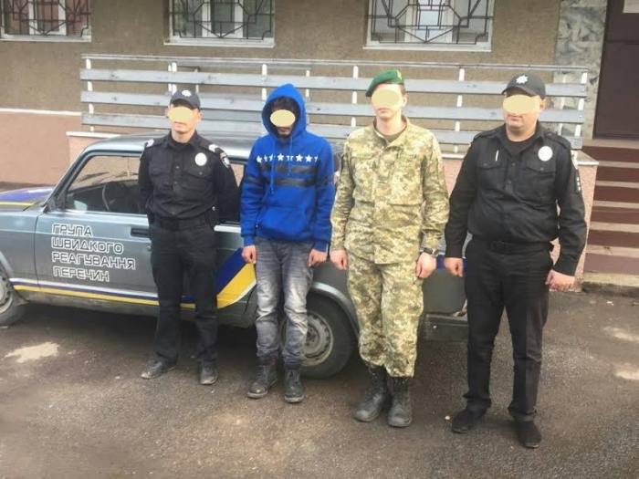 Закарпатська прикордонно-поліцейська група ловила нелегального азіата на Перечинщині