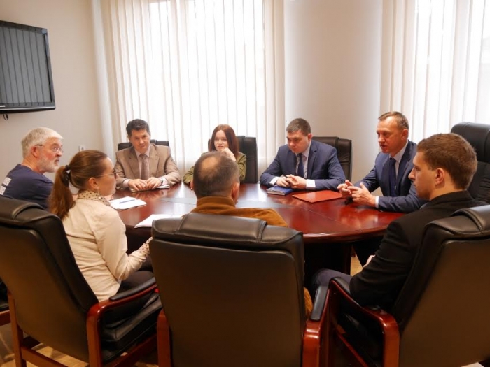 Влада Ужгорода зустрілася з представниками ОБСЄ