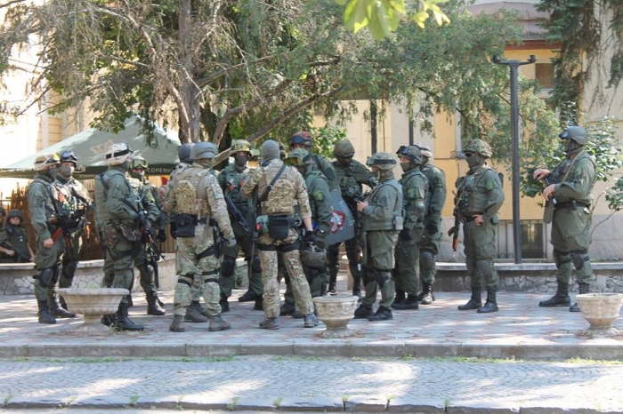 Як "безпекаші", прикордонники та поліцейські в Ужгороді "терористів" знешкоджували