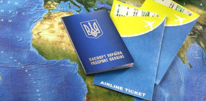 Євросоюз хоче, щоб Україна видавала біометричні паспорти жителям Криму та ОРДЛО