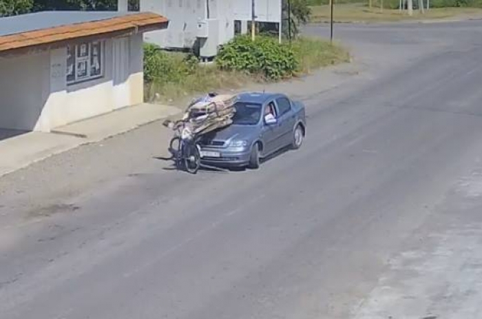 ДТП у Виноградові: автомобіль збив велосипедиста-пенсіонера