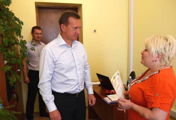 Міському голові Ужгорода вручили Подяку Міжнародної Академії літератури і журналістики