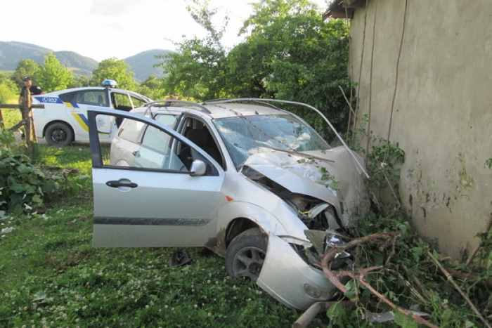 Жахлива ДТП на Хустщині: водій загинув, пасажир – в лікарні