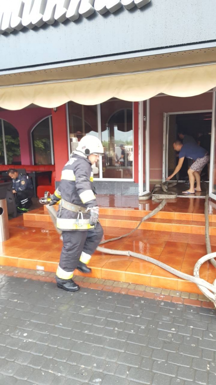 Пожежа в ресторані на Хустщині: як це було
