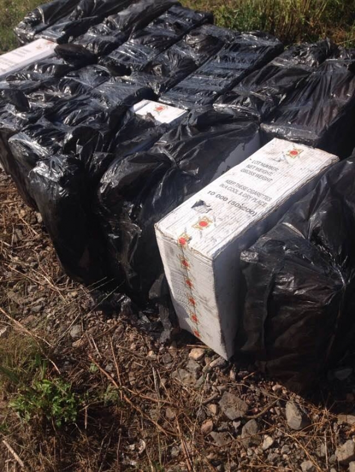 25 тисяч пачок контрабандного курива знайшли під вугіллям у вантажному потязі на Закарпатті