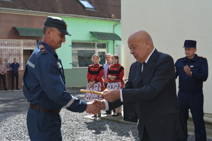 В угорськомовному селі урочисто відкрили реконструйовану будівлю пожежно-рятувального поста