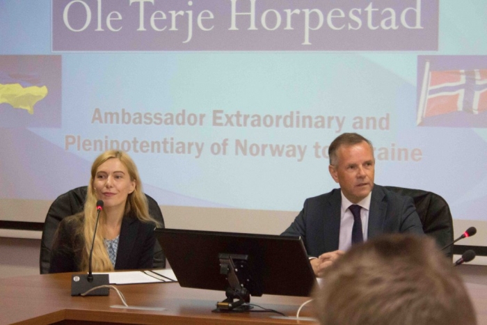 В УжНУ вперше приймали керівника дипломатичної місії Норвегії в Україні