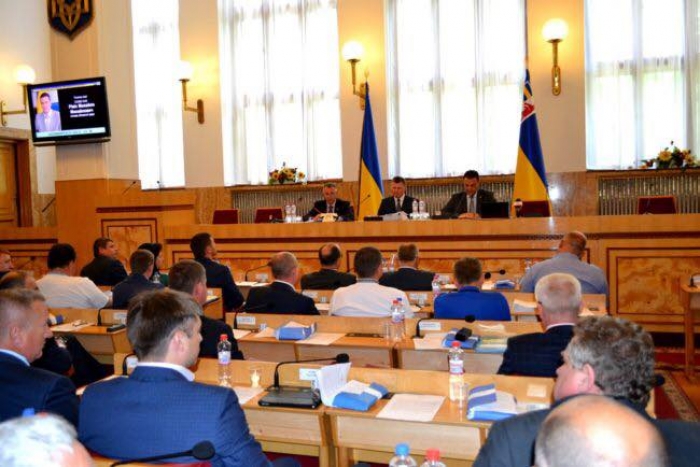 Депутати Закарпатської облради просять скликати позачергову сесію через болюче для області питання