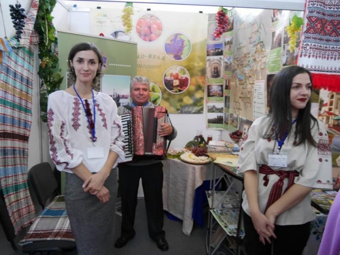 Туристичну продукцію Закарпаття презентують у Совиному гнізді в Ужгороді