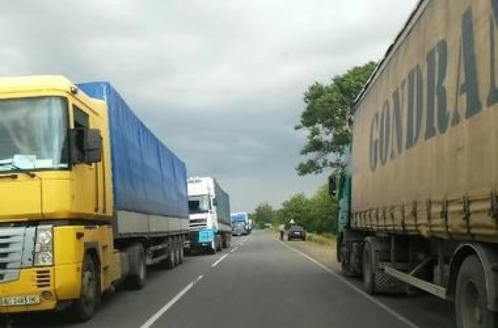 Трагедія у Мукачеві - водій помер на робочому місці у вантажівці