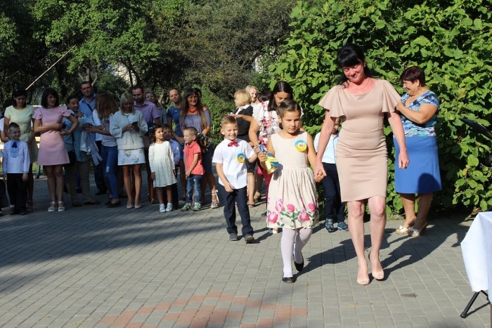 В Ужгородській спеціалізованій школі-інтернаті святкували без особливого дрес-коду та концертного шоу