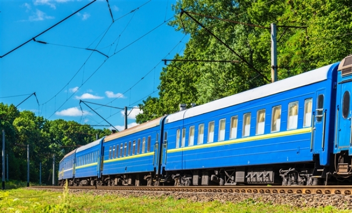 Додатковий поїзд поєднав Ужгород з колишньою столицею України