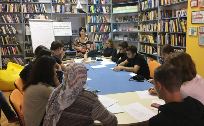 У Закарпатській обласній бібліотеці провадять безкоштовні курси англійської мови