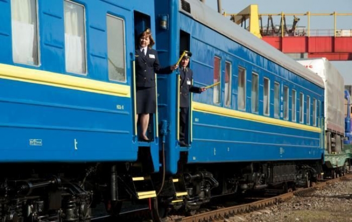 У складі потяга "Ужгород - Київ" курсуватиме новий вагон