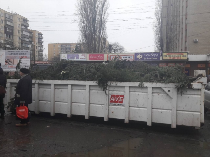 Над чим і де сьогодні працюють міські служби в Ужгороді