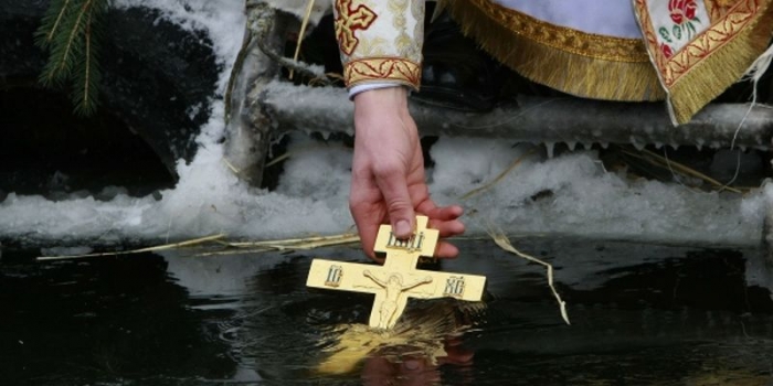 Графік проведення богослужінь та освячення води в Ужгороді 18-19 січня