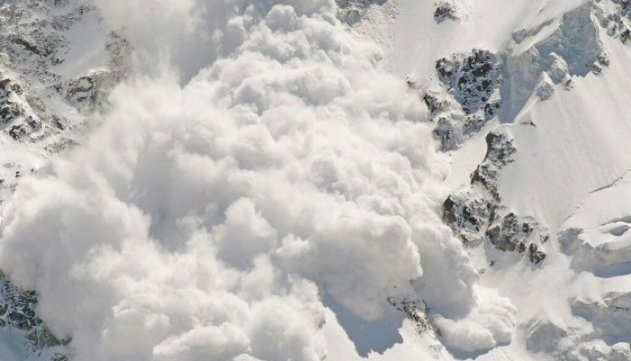 Сьогодні та завтра на Закарпатті оголошена сніголавинна небезпека