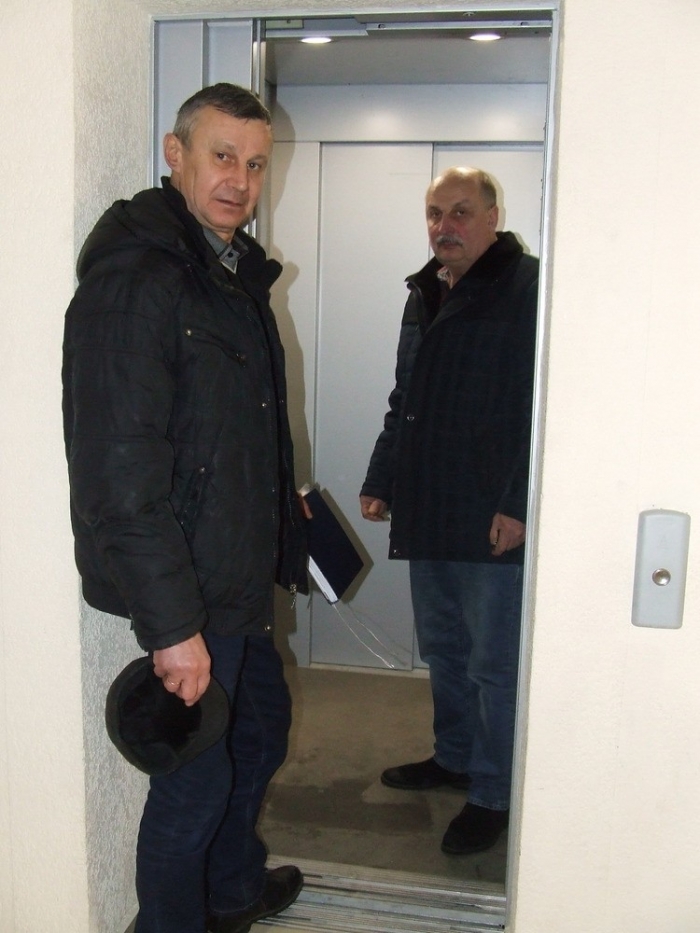 У багатоповерхівках Закарпаття працюють ліфти як "радянські", так і "новоукраїнські"