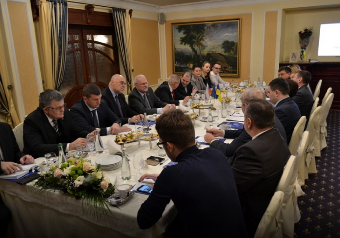 Зустріч з екс-президентом Словаччини в Ужгороді проходила у "чайному" форматі