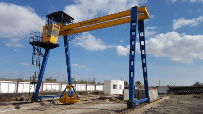 У компанії «Кранкомплект» розповіли про особливості козлових кранів