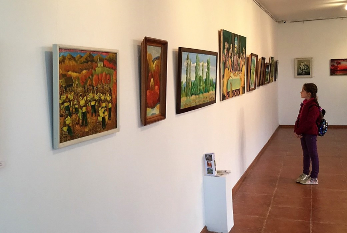 «Майстри барвистої палітри» – в Ужгороді відкрилася виставка Магдалини Березанич та Івана Чепи  (ФОТО)