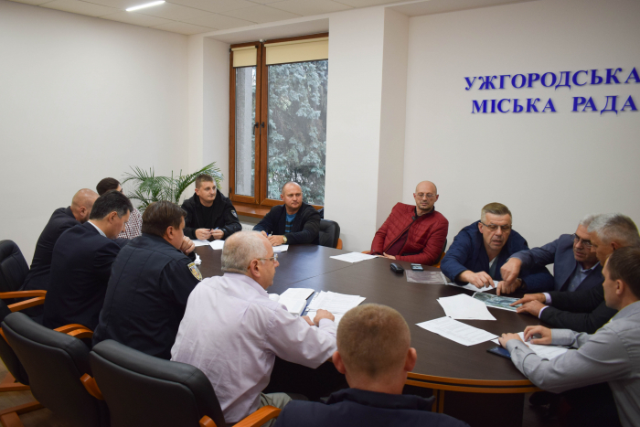 Налагодженням безпеки дорожнього руху та координацією роботи автотранспорту зайнялись в Ужгороді