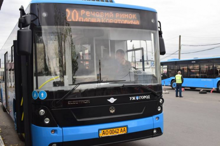 Як нові автобуси комунального підприємства курсують Ужгородом (ВІДЕО)