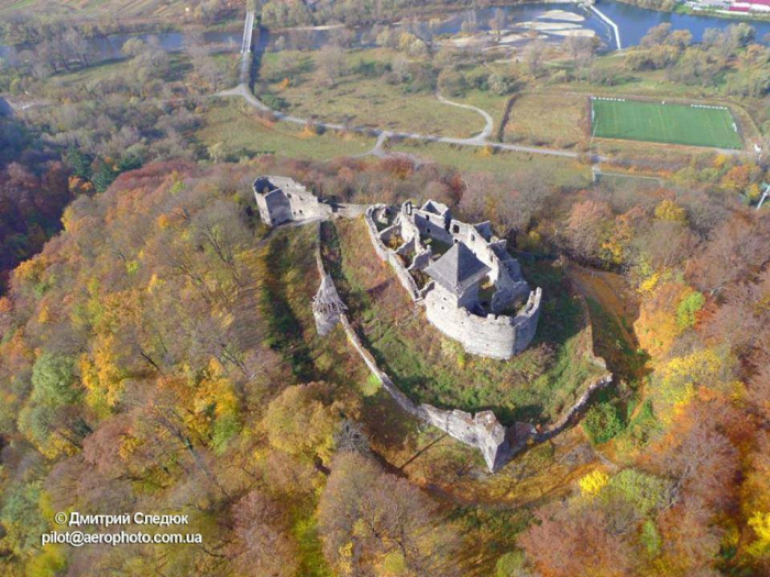 Провести вихідний у понеділок з користю: відбудеться відкрита екскурсія на Невицькому замку