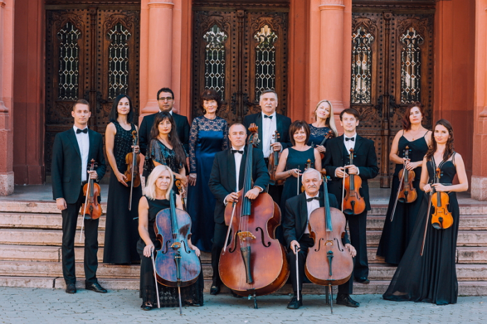 Плеяду яскравих музикантів виховав за 40 років камерний оркестр Закарпатської філармонії