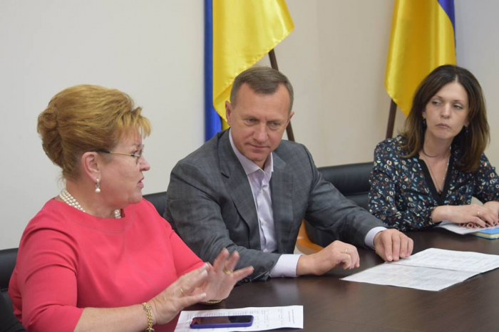 Що дасть укладання угод між Ужгородською міською радою та Академією наук України