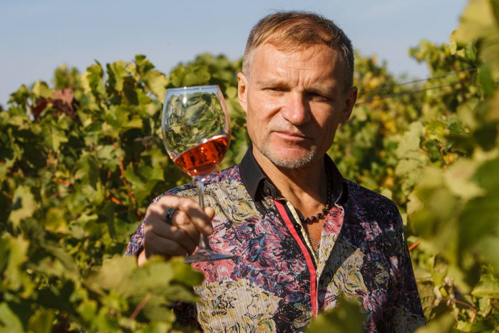 Благородний Трамінер і вишуканий Розе з сорту винограду Піно Нуар – такі вина виготовлятиме на Закарпатті Олег Скрипка