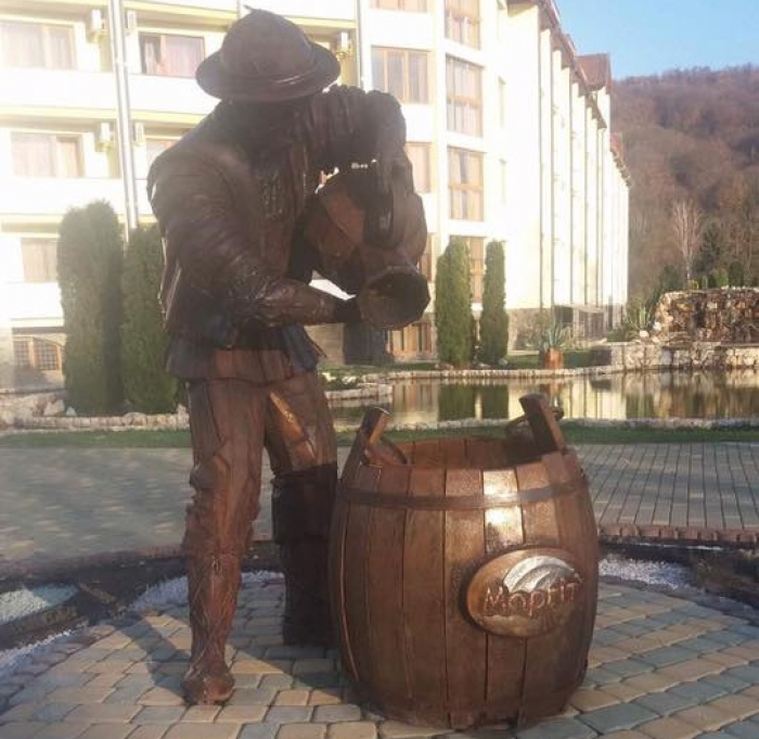  На Свалявщині відкрили унікальний фонтан