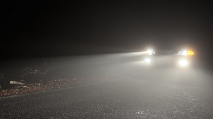 Закарпатських водіїв попереджають про небезпеку на дорогах – туман і ожеледь