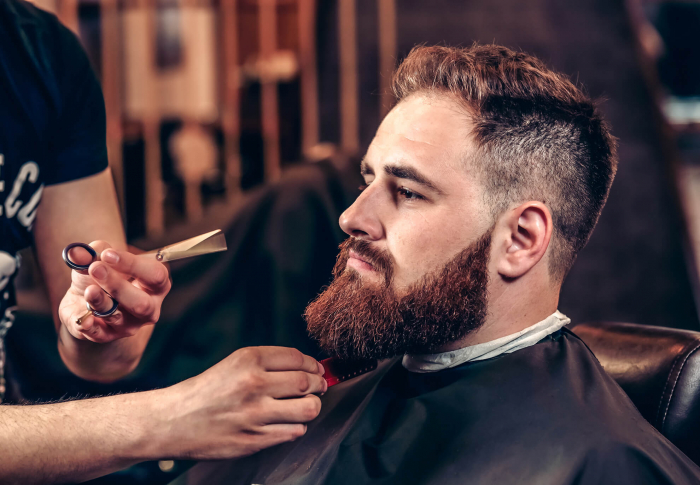 Барбершоп в Ужгороді: як процвітає мода на чоловічі зачіски та бороди