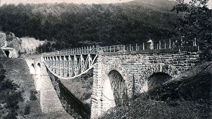 Опубліковано унікальне фото віадука і Бескидського тунелю ХХ століття