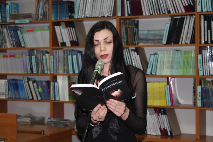 Виноградівське жіноче "тріо" презентувало книгу-"трилогію" в Ужгороді