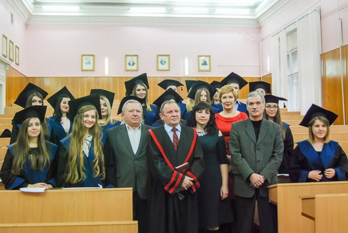 З альма-матер – Ужгородського університету, розлетілися дипломовані магістри хімфаку