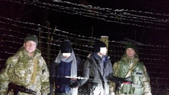 Дует сирійців затримали прикордонники поблизу Ужгорода