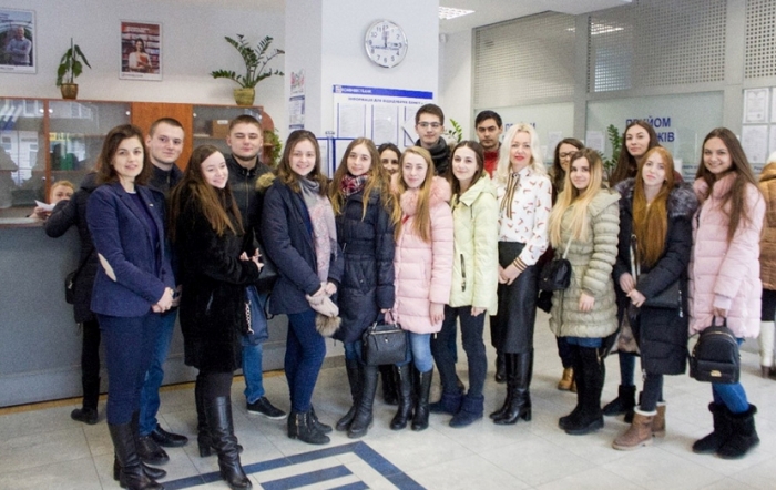 Ужгородські студенти попрактикувалися у першому закарпатському банку