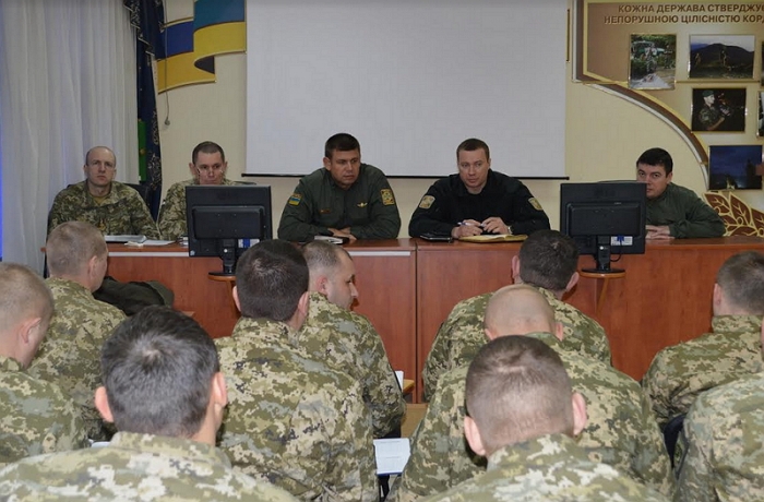 Зі стражами кордону з Мукачева провели антикорупційну "бесіду"