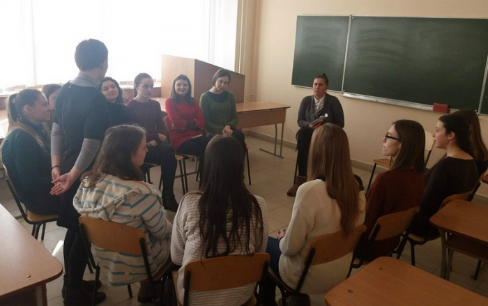 Студенти Ужгородського нацуніверситету дізналися про глибинні причини наркозалежності