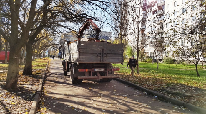 Де й чим сьогодні зайняті працівники міських служб в Ужгороді